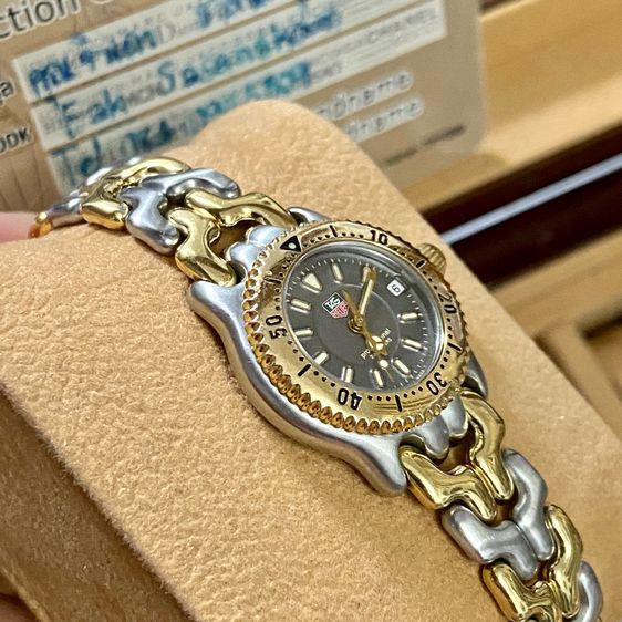 Tag Heuer หน้าเทา 2k Mini Size. สภาพสวยๆ