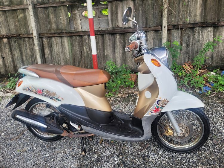Yamaha Fino ขายฟีโน่ สีขาวเทา ปี2010
