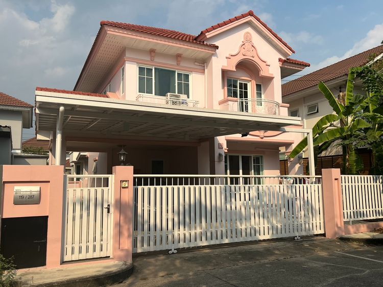 มีบางส่วน 2023 ขาบบ้านเดี่ยว 2 ชั้น 3 ห้องนอน 3 ห้องน้ำ มบ. เพอร์เฟค เพลส รัตนาธิเบศร์ ไทรม้า ท่าอิฐ