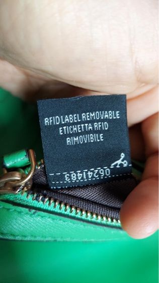 กระเป๋าสะพาย Fendi สีเขียว เหนี่ยวทรัพย์ รูปที่ 14