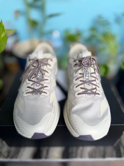 ขาว อื่นๆ รองเท้าผ้าใบ UK 8 | EU 42 | US 8.5 รองเท้าวิ่ง ADIDAS