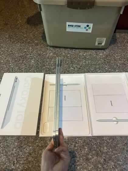 ขายSamsungTabS9FEPlusสีMint128กิ๊กยกกล่องอุปกรยังไม่แกะติดกันรอยไว้ทั้งเครื่องใช้งานดีทุกๆฟังชั่นถูกๆ รูปที่ 6