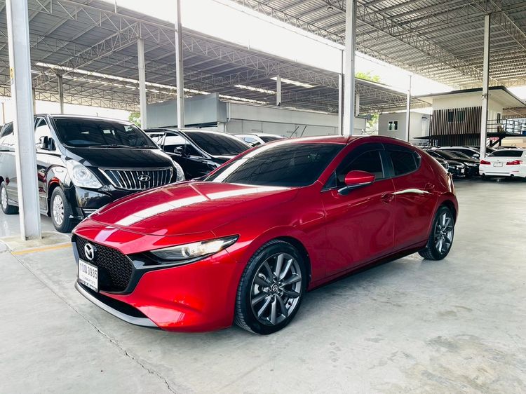 รถ Mazda Mazda3 2.0 S Sports สี แดง