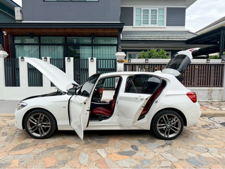 รถ BMW Series 1 118i สี ขาว