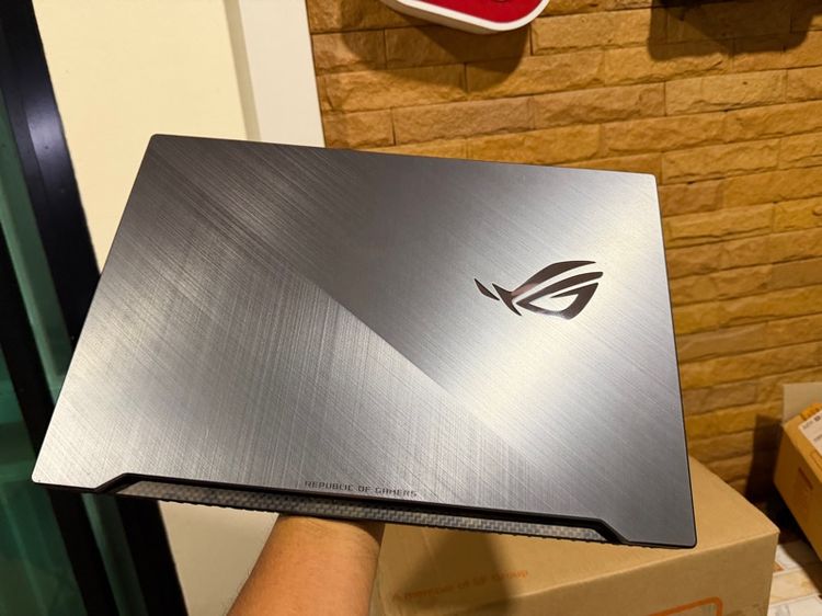 Republic Of Gamers (ROG Gaming) ไม่ใช่ วินโดว์ Notebook Asus ROG Strix GL704GW-EV045T SCAR II Edition จอใหญ่ 17.3 RTX2070 เท่าๆ 3060 อัพแรม 32GB และ ssd ทำงาน เล่นเกม อื่นๆ 