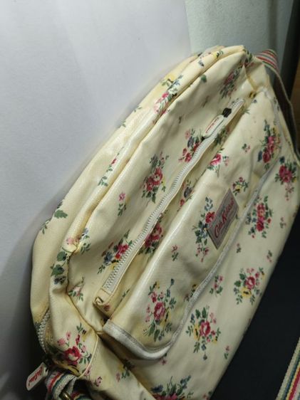 กระเป๋าสะพายข้าง Cath Kidston ลายดอกไม้หวานวินเทจ รุ่น 3-in-1 แยกชิ้นได้ (มือสองสภาพใช้งาน) รูปที่ 6