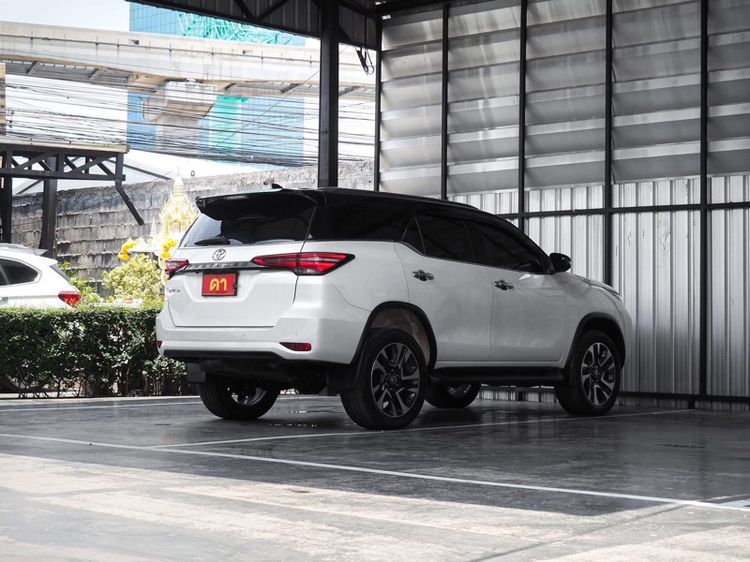 Toyota Fortuner 2022 2.4 Commander Utility-car ดีเซล ไม่ติดแก๊ส เกียร์อัตโนมัติ ขาว รูปที่ 4