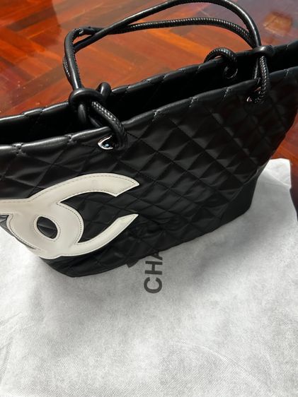 งาน hi end  CHANEL Cambon Line CC Logo Tote Bag ของใหม่  รูปที่ 5