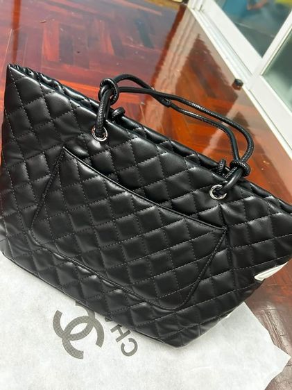 งาน hi end  CHANEL Cambon Line CC Logo Tote Bag ของใหม่  รูปที่ 4