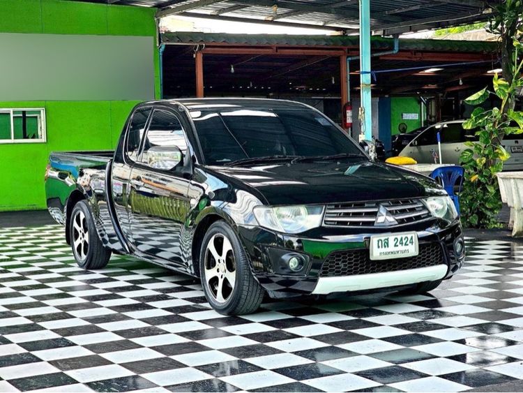รถ Mitsubishi Triton 2.5 GLX สี ดำ
