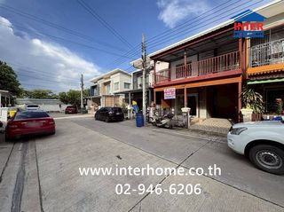 ทาวน์เฮ้าส์ 2 ชั้น 19.5 ตร.ว. หมู่บ้านนิรันดร์วิลล์ 10 ซอยวัดศรีวารีน้อย (ซอยลาดกระบัง54) ถนนวัดศรีวรีน้อย ถนนบางนา-ตราด บางพลี สมุทรปราการ