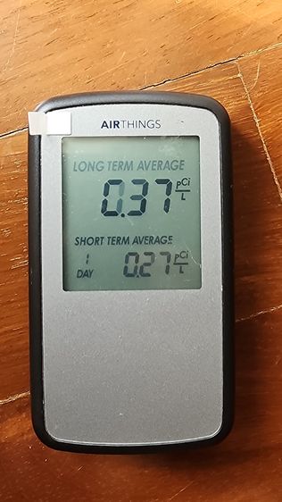 Airthing  Corentium home เครื่องวัดค่าเรดอน (Radon detector)