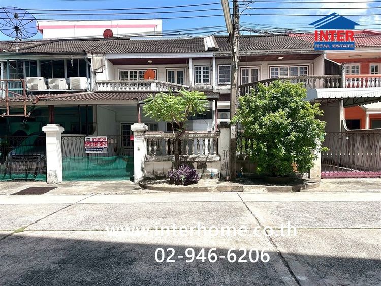 ทาวน์เฮ้าส์ 2 ชั้น 34 ตร.ว. หมู่บ้านราชาวิลล่า ลาดพร้าว67-2 ใกล้รถไฟฟ้า สายสีเหลือง สถานีลาดพร้าว71 ถนนลาดพร้าว เขตบางกะปิ 