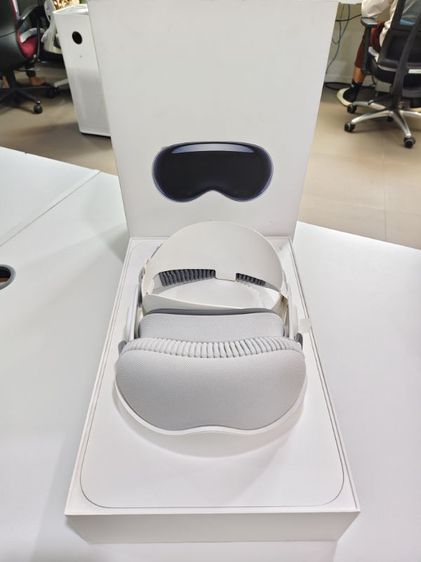 Apple Vision Pro (รุ่นแรก) 256GB (ลดแรง❗❗)
