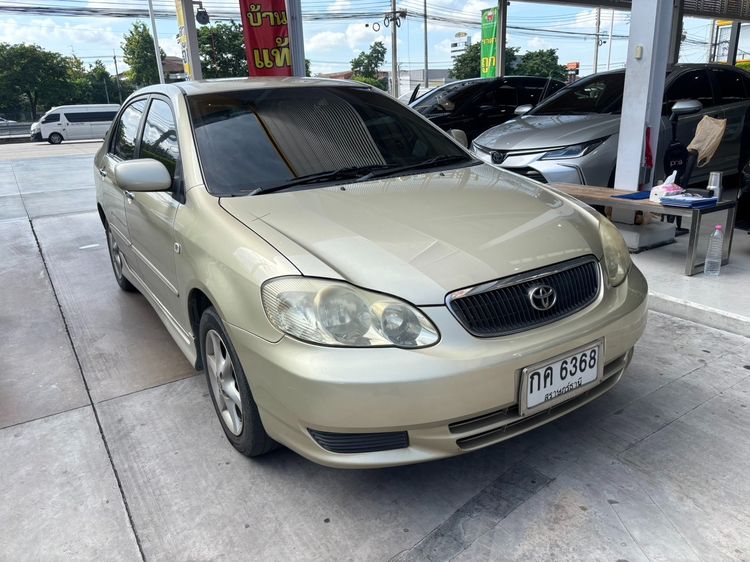 รถ Toyota Altis 1.6 E สี บรอนซ์ทอง