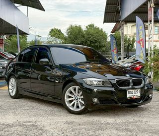 BMW 320i SE (E90) ปี 2010 จด 2013 สวยจัด เดิมๆ ไม่เคยเฉี่ยวชน ไม่เคยติดแก๊ส รถสวยมาก ไม่ช้ำ เล่มทะเบียนครบพร้อมโอน