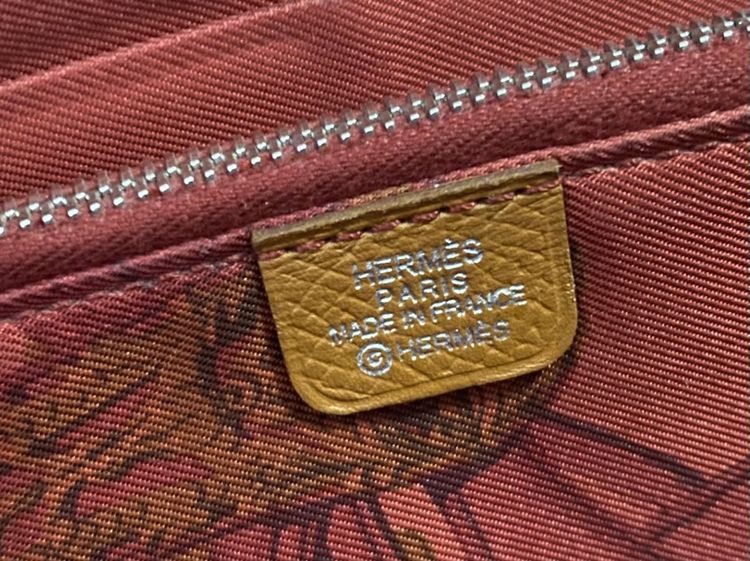 Hermes zippy wallet สภาพดี ตามรูป ของแท้ พร้อมกล่อง รูปที่ 4