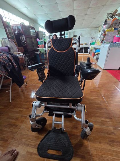 วีลแชร์ไฟฟ้าพับได้ (electric wheelchair) ควบคุมผ่อนจอยและรีโมทได้