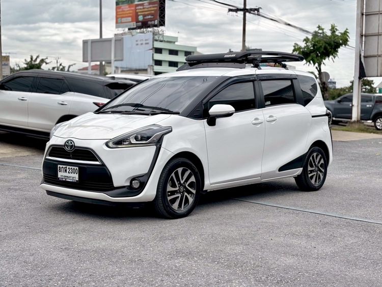 Toyota Sienta 2019 1.5 V Utility-car เบนซิน ไม่ติดแก๊ส เกียร์อัตโนมัติ ขาว รูปที่ 3