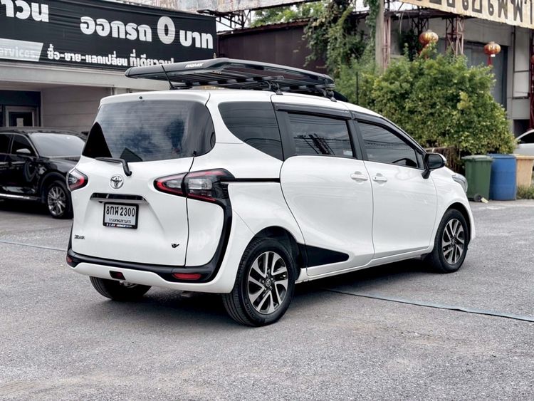 Toyota Sienta 2019 1.5 V Utility-car เบนซิน ไม่ติดแก๊ส เกียร์อัตโนมัติ ขาว รูปที่ 4