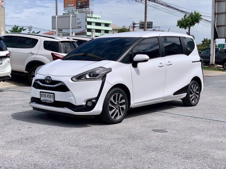 Toyota Sienta 2020 1.5 V Utility-car เบนซิน ไม่ติดแก๊ส เกียร์อัตโนมัติ ขาว รูปที่ 3