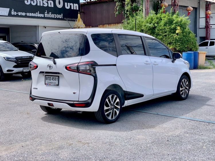 Toyota Sienta 2020 1.5 V Utility-car เบนซิน ไม่ติดแก๊ส เกียร์อัตโนมัติ ขาว รูปที่ 4