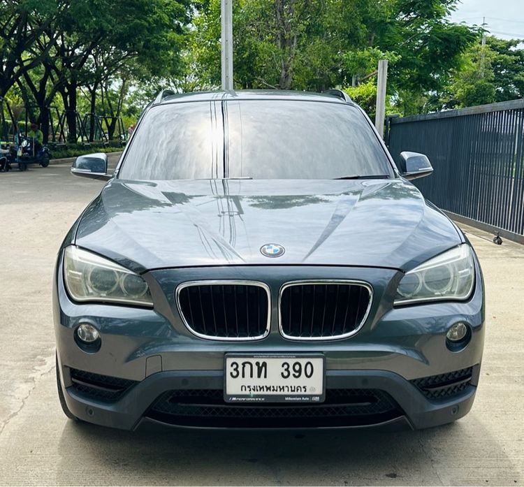 BMW X1 2013 2.0 sDrive18i Sport Utility-car เบนซิน ไม่ติดแก๊ส เกียร์อัตโนมัติ เทา รูปที่ 3