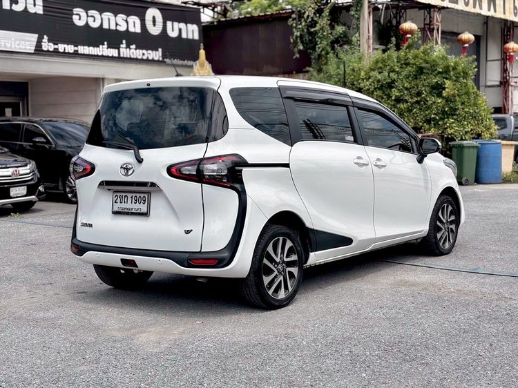Toyota Sienta 2021 1.5 V Utility-car เบนซิน ไม่ติดแก๊ส เกียร์อัตโนมัติ ขาว รูปที่ 4
