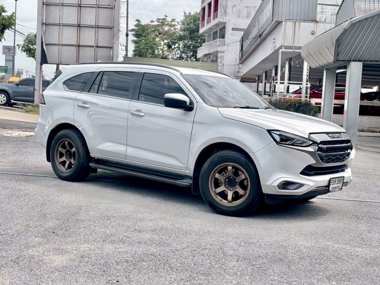 รถ Isuzu MU-X 1.9 Elegant Smart 2WD สี ขาว