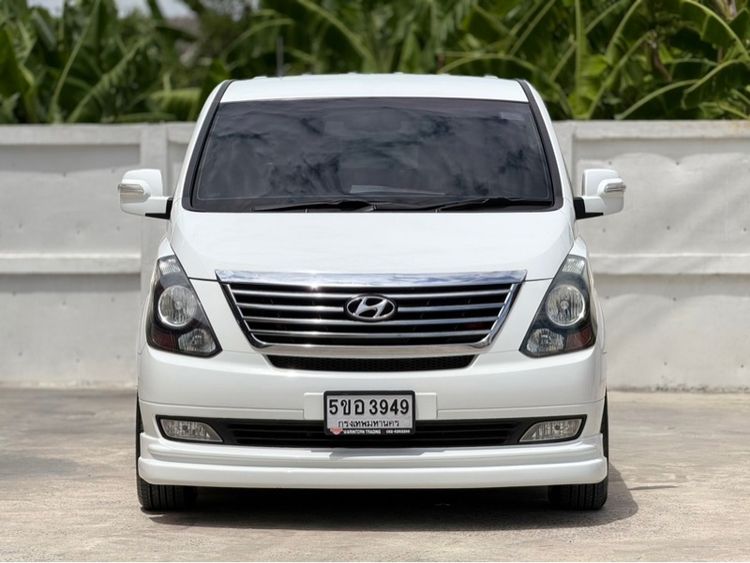 Hyundai Grand Starex 2011 2.5 VIP Van ดีเซล ไม่ติดแก๊ส เกียร์อัตโนมัติ ขาว รูปที่ 2