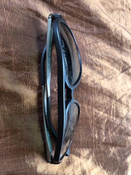 แว่นตากันแดด ส่งต่อแว่นกันแดดยี่ห้อ Ray-Ban [ของแท้ 100%]