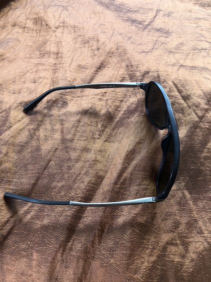 ส่งต่อแว่นกันแดดยี่ห้อ Ray-Ban [ของแท้ 100%] รูปที่ 3