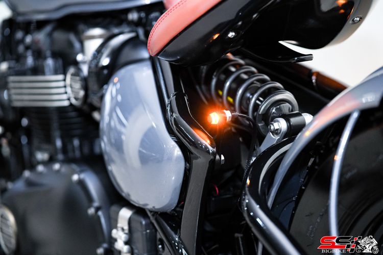 Triumph Bonneville Bobber Black ปี2018 Custom หล่อๆลงตัว ของแต่งเพียบ ราคาเร้าใจ รูปที่ 12