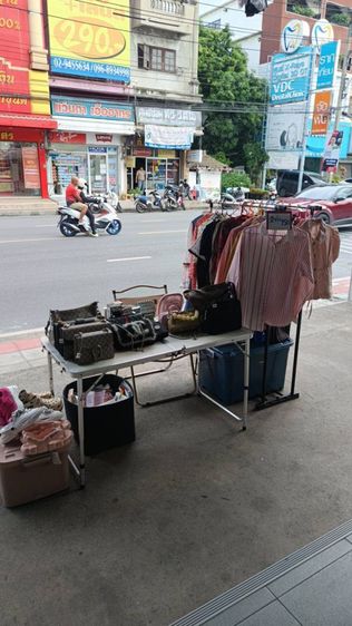 เสื้อผ้ามือ1,2สวยทุกตัวรวมกระเป๋าขายเหมาๆไปคะ