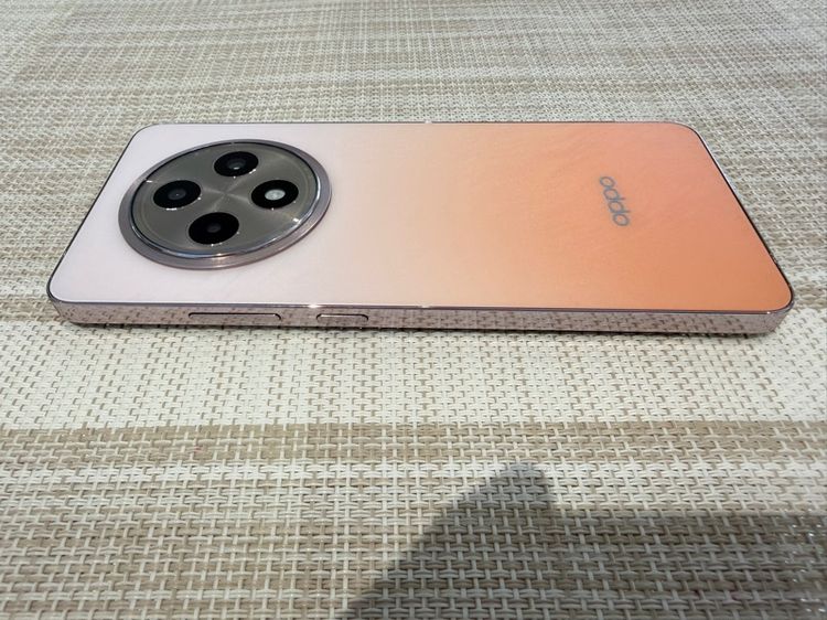 OPPO Reno 12Fแรม12 จอเบิร์น รูปที่ 3