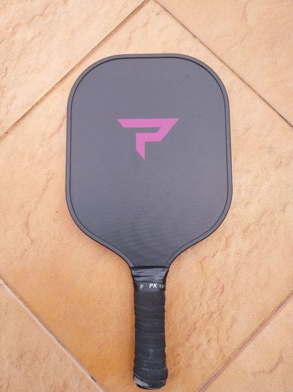 pickleball paddle