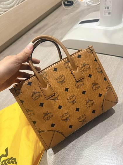 MCM München VI Tote Small สี Cognac สภาพใหม่ อุปกรณ์ครบ ช้อปไทย รูปที่ 6
