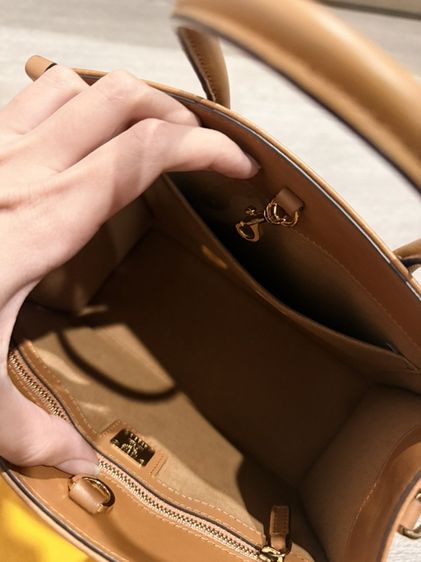 MCM München VI Tote Small สี Cognac สภาพใหม่ อุปกรณ์ครบ ช้อปไทย รูปที่ 4