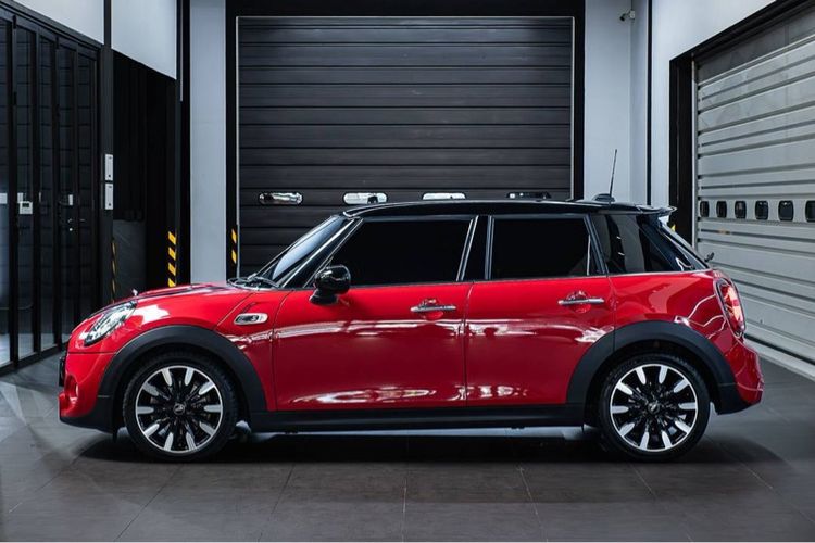 Mini Hatch Cooper 2019 2.0 S Sedan เบนซิน ไม่ติดแก๊ส เกียร์อัตโนมัติ แดง รูปที่ 4