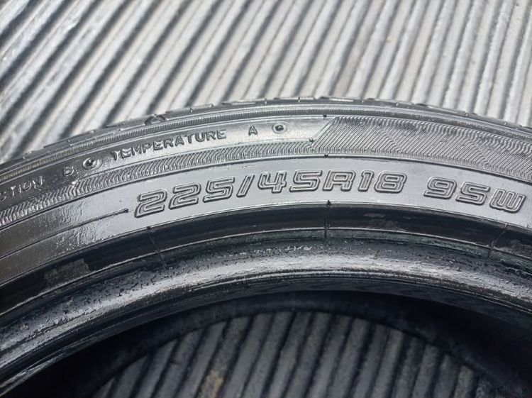Dunlop 225 45 18 ปลายปี 22 รูปที่ 2
