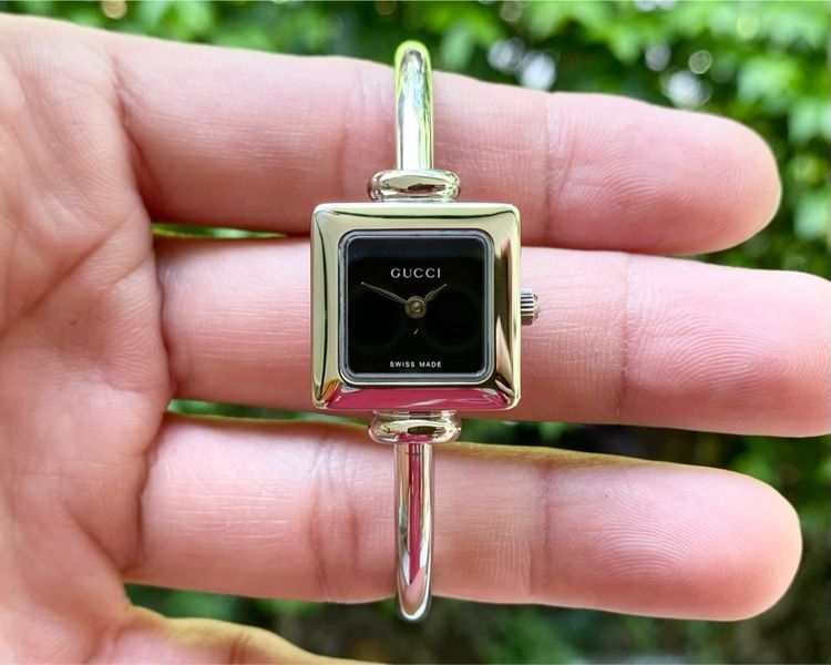ดำ นาฬิกา Gucci 1900L (Swiss made)