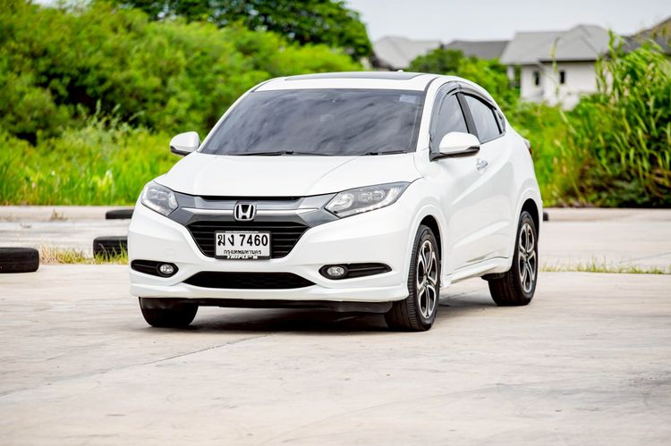 รถ Honda HR-V 1.8 EL สี ขาว