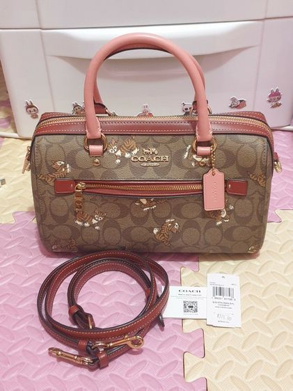 Coach Rowan Satchel หมอน10" คอลเลคชั่นลูกแมวเต้นรำ ของแท้100" รูปที่ 2