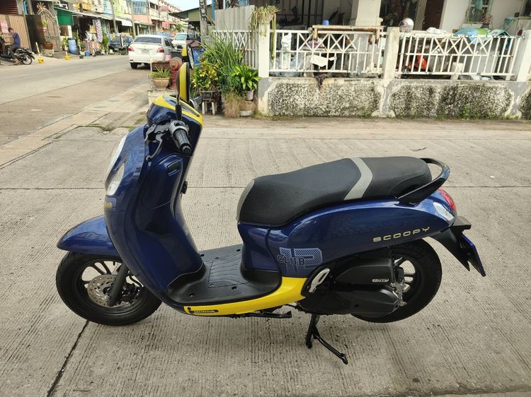 🛵ยังไงก็ขาย SCOOPY-i ปี 64 เครื่องดี สีสวย สตาร์ทมือ กุญแจรีโมท เล่มชุดโอนครบ+เปลี่ยนถ่ายน้ำมันเครื่องฟรี ส่งฟรี30 ก.ม รูปที่ 2
