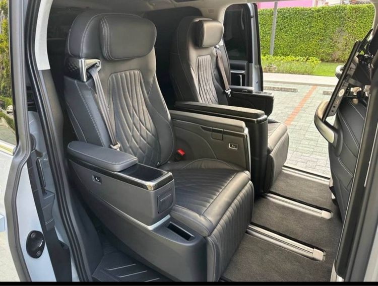 Maxus V80 2023 2.5 Grand Tourer Van ไฟฟ้า ไม่ติดแก๊ส เกียร์อัตโนมัติ เทา รูปที่ 4