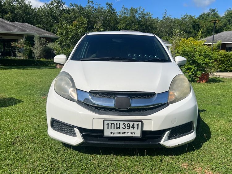 รถ Honda Brio 1.2 S สี ขาว