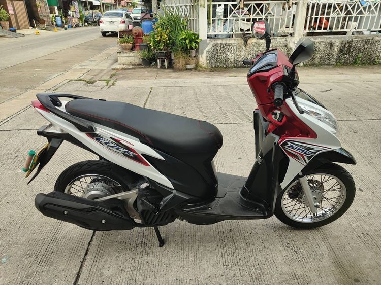 🛵ยังไงก็ขาย CLICK125 i ปี 57 เครื่องดี สีสวย  เล่มชุดโอนครบ+เปลี่ยนถ่ายน้ำมันเครื่องฟรี ส่งฟรี30 ก.ม รูปที่ 3