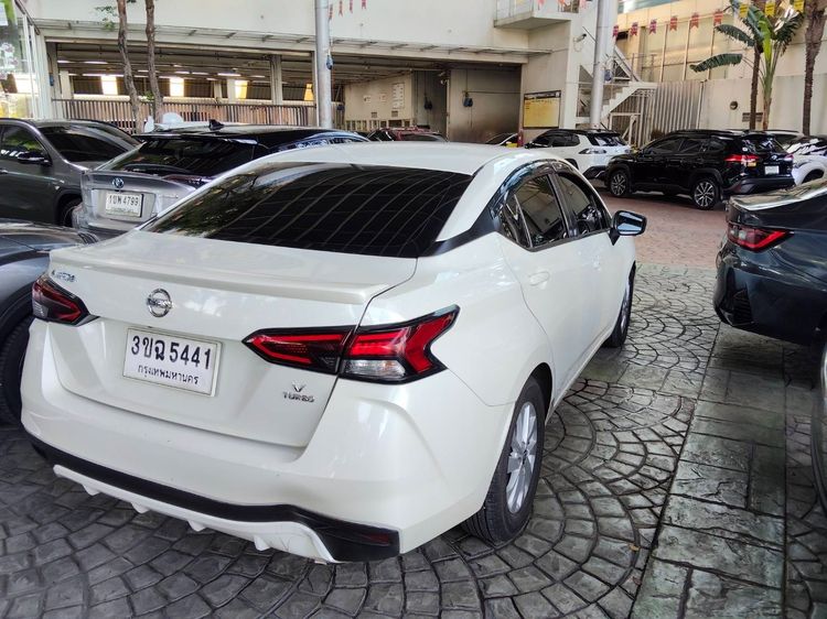 Nissan Almera 2021 1.0 V Sedan เบนซิน ไม่ติดแก๊ส เกียร์อัตโนมัติ ขาว รูปที่ 4