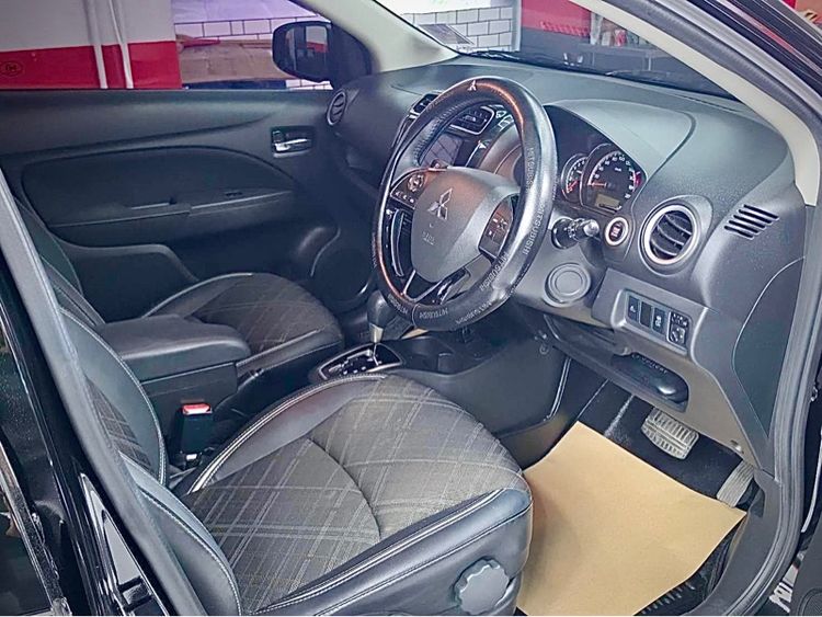 Mitsubishi Mirage 2021 1.2 SPECIAL EDITION Sedan เบนซิน ไม่ติดแก๊ส เกียร์อัตโนมัติ ดำ รูปที่ 3