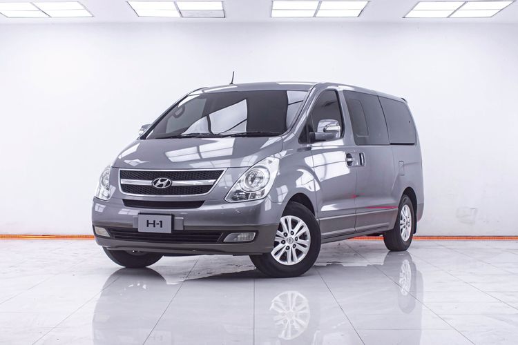Hyundai H-1  2011 2.5 Deluxe Utility-car ดีเซล ไม่ติดแก๊ส เกียร์อัตโนมัติ เทา